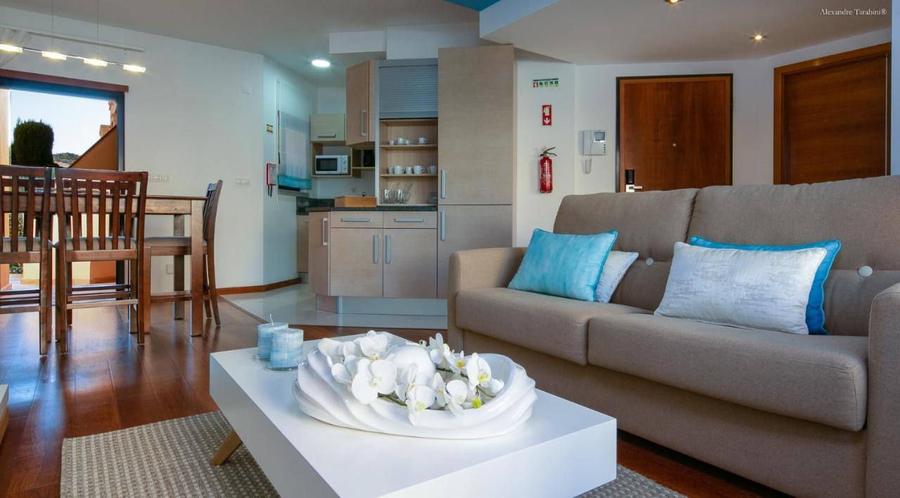 Luzbay Pool Apartments Luaran gambar